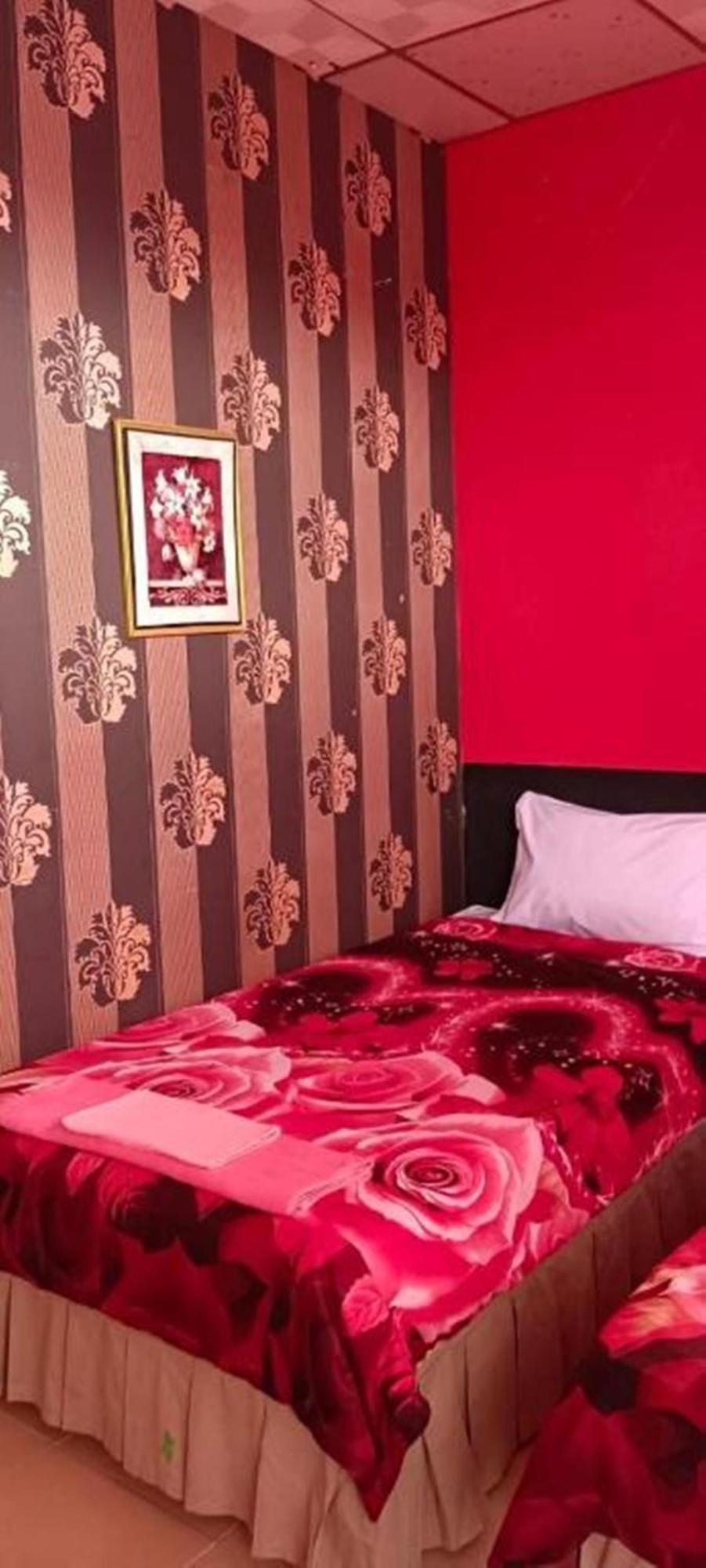 74 Guest House Hatrin Kültér fotó